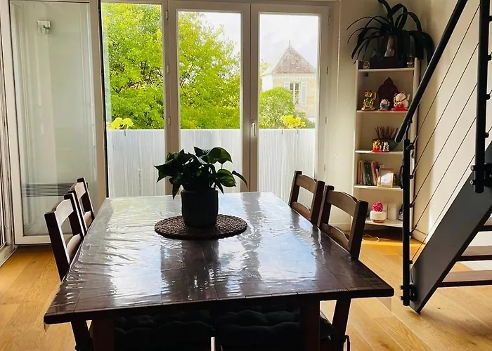 Bordeaux Centre T2 Duplex 65m Hospital Pellegrin Chu *